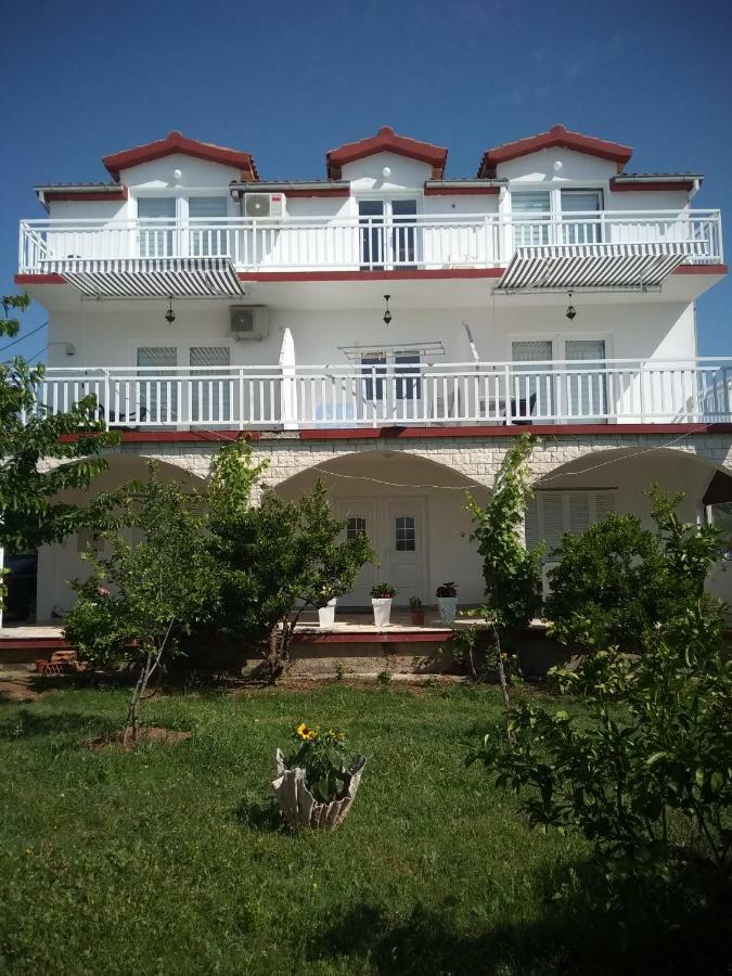 Apartmant Sucic Kastela Ngoại thất bức ảnh